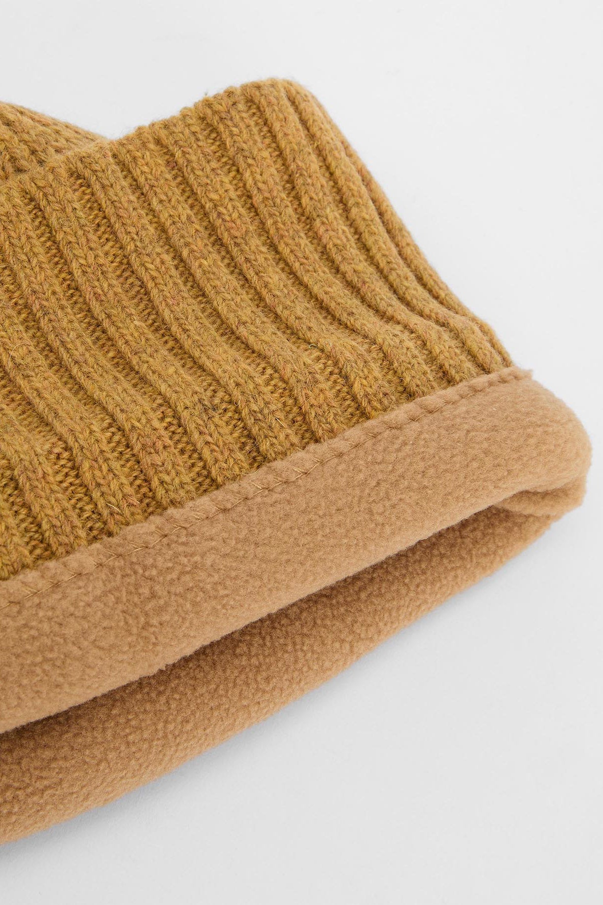 Barbour Carlton Beanie - Harvest Gold MHA0449_YE92_OS