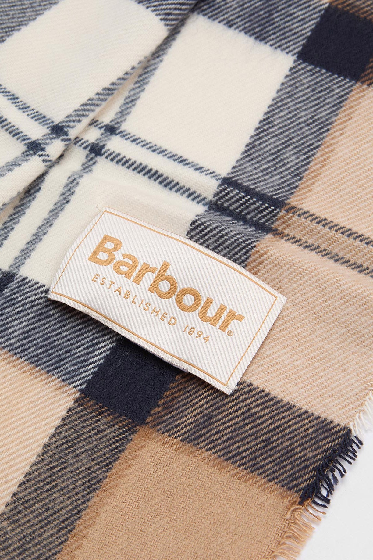 Barbour Dover Beanie & Hailes Scarf Gift Set - Hessian Tartan LGS0054_BE31_OS