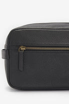 Barbour Highgate Leather Washbag - Black MAC0422_BK11_OS