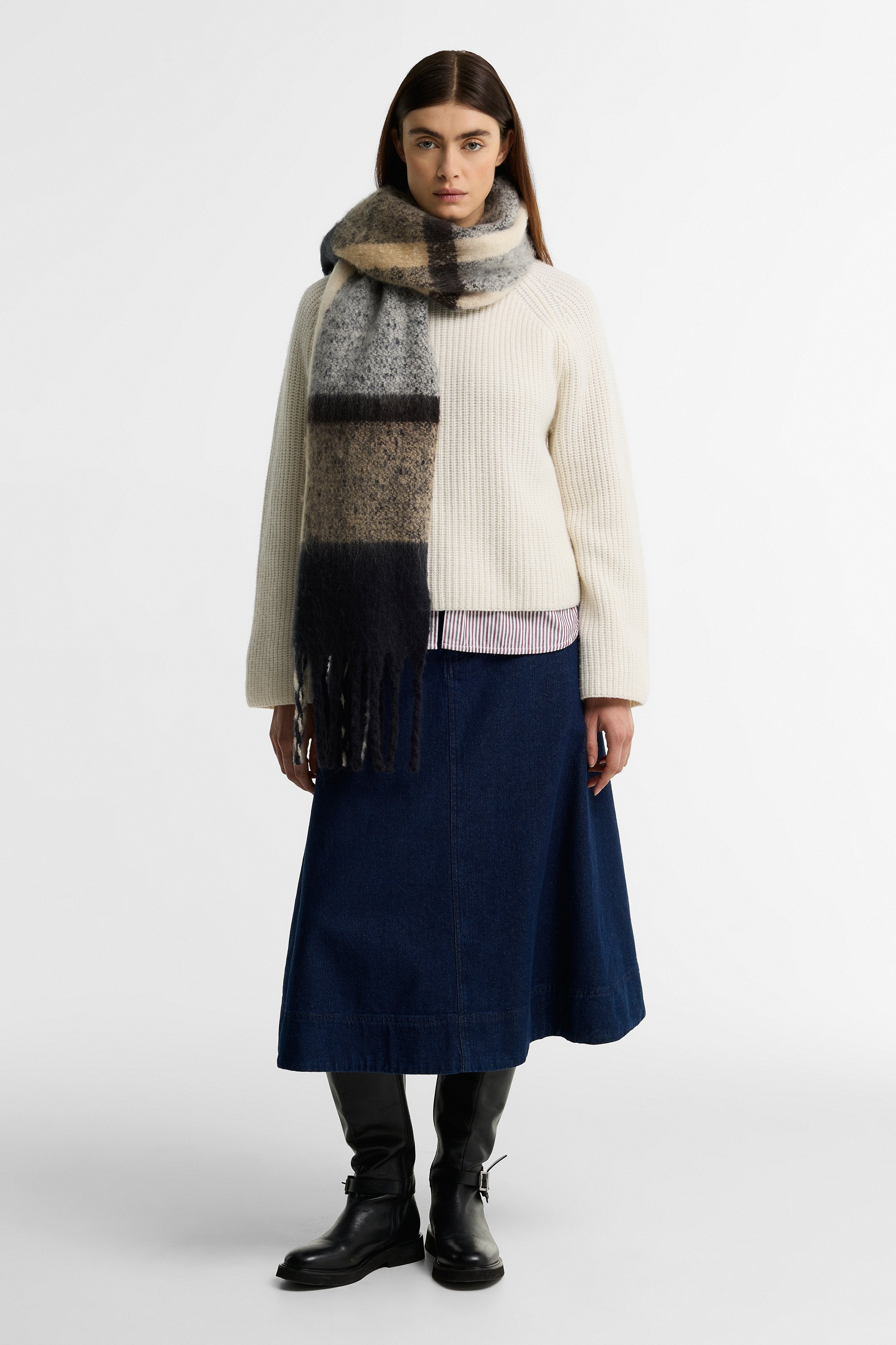 Barbour Isla Tartan Boucle Scarf - Birchwood Dress Tartan LSC0293_TN39_OS