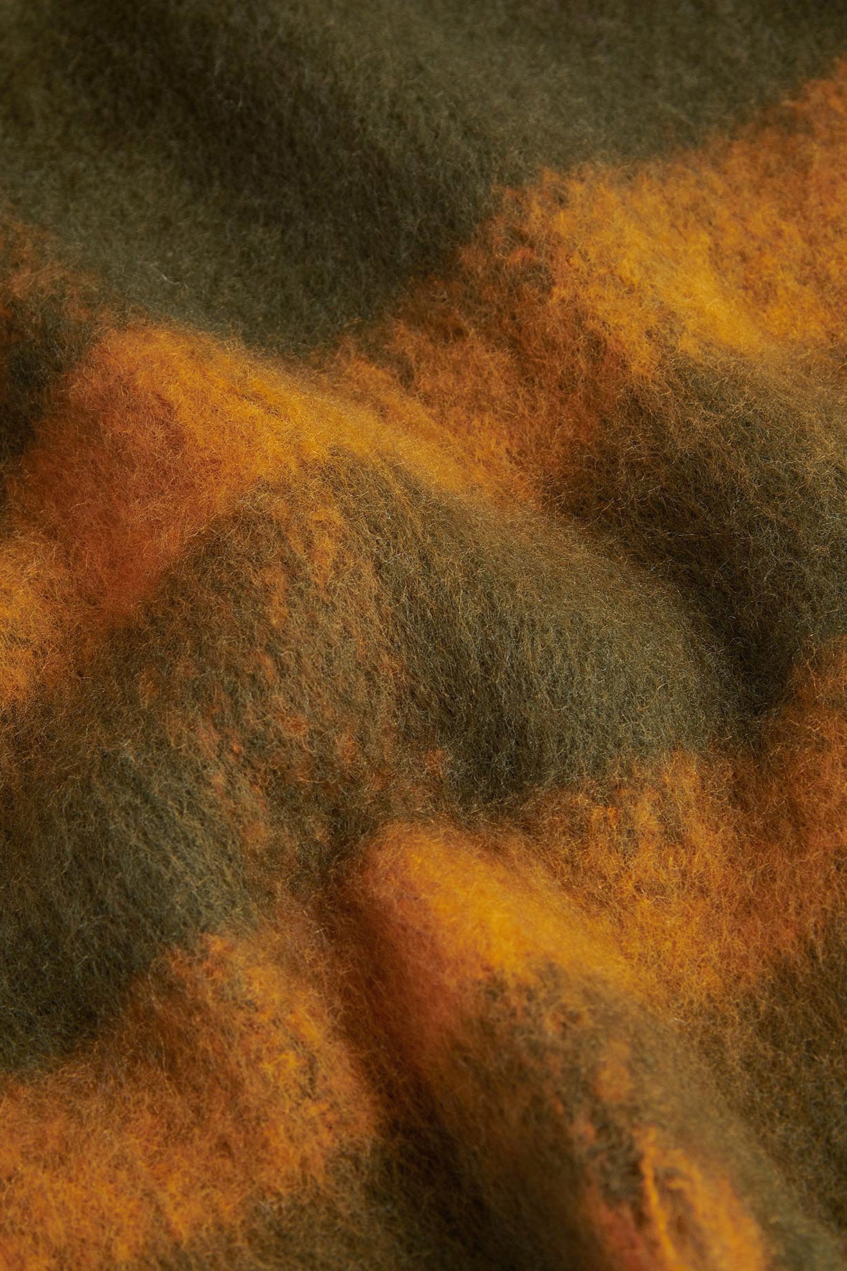 Barbour Isla Tartan Boucle Scarf - Classic LSC0293_TN11_OS