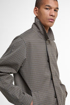 Barbour Lorden Short Showerproof Jacket - Stone/Navy Check