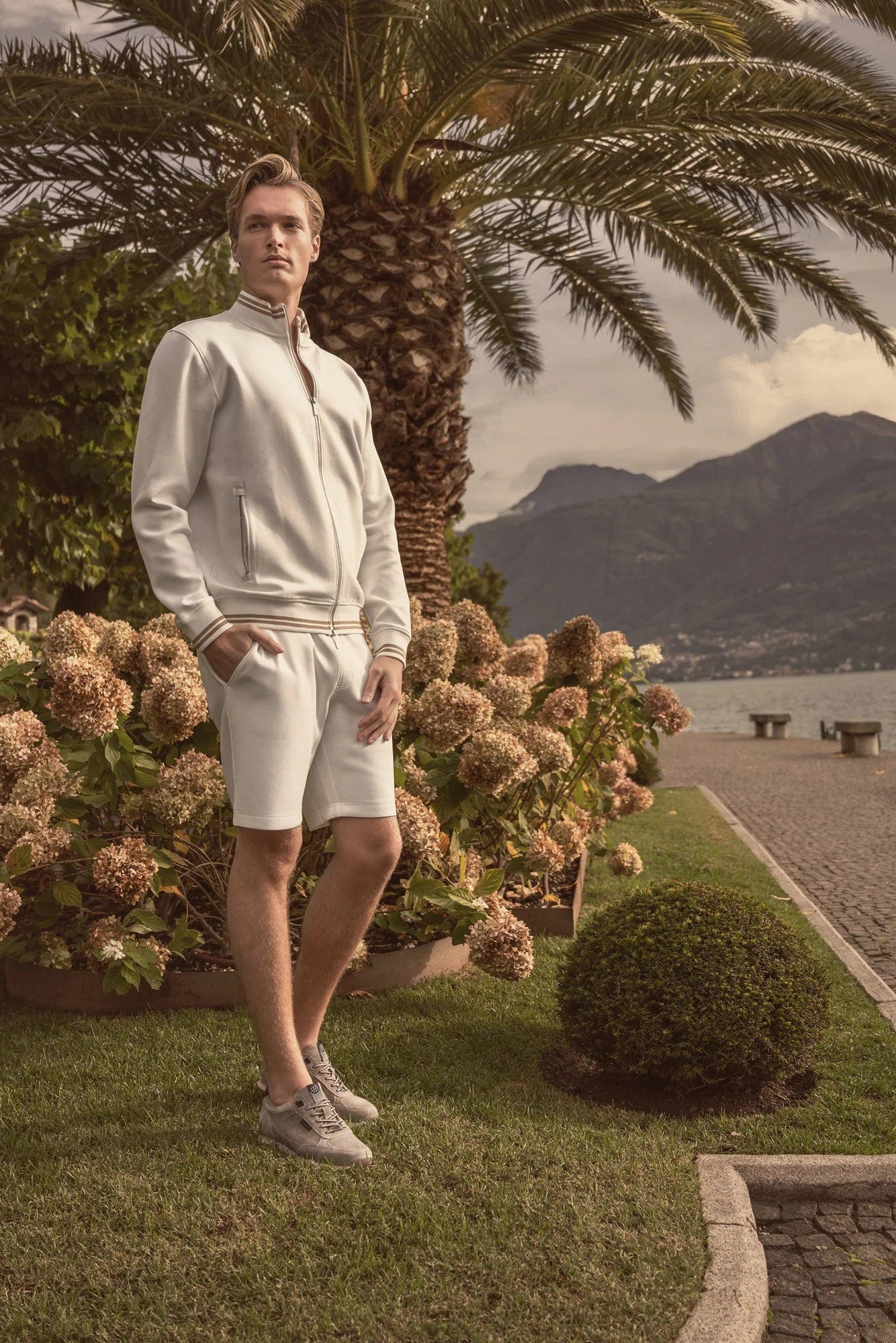 Bugatti Ivar Suede Leather Trainers - Beige