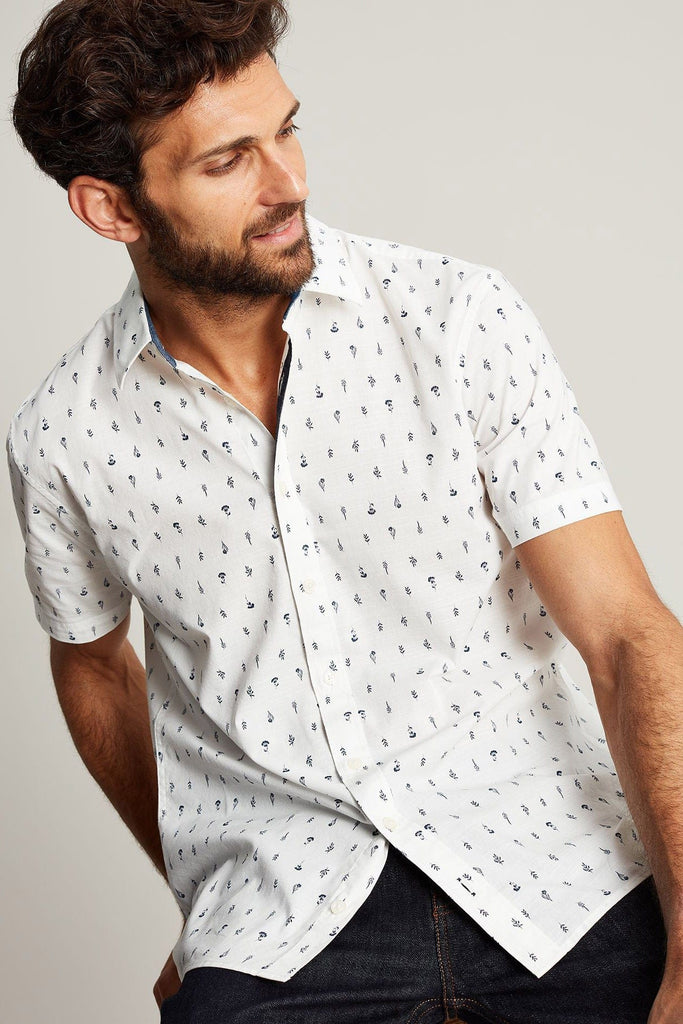 Joules Lloyd Classic Fit Printed Short Sleeve Shirt - White Sprig
