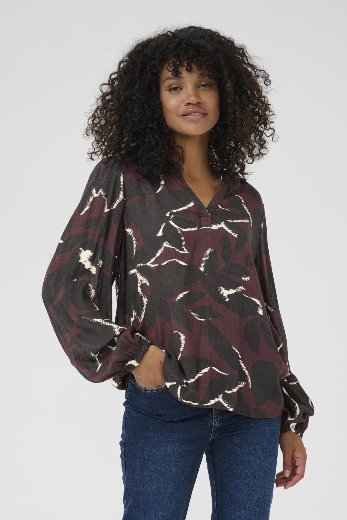 Kaffe Beate Leaf Print Blouse - Windsor Wine/Black