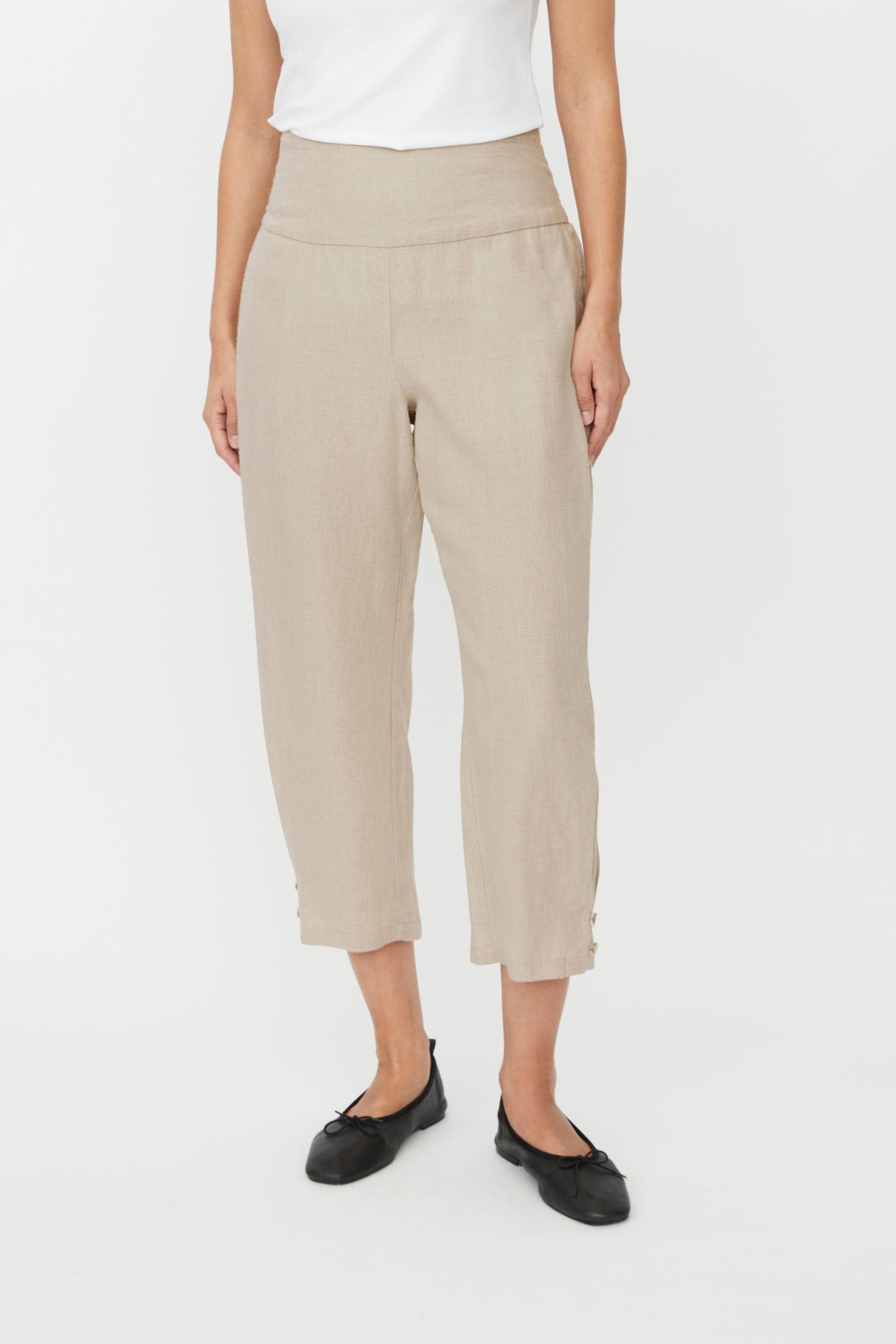 Masai Penna Linen Elastic Waist Cropped Trousers - Natural
