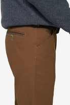 Meyer Chicago Stretch Micro Structure Chino Trousers - Caramel