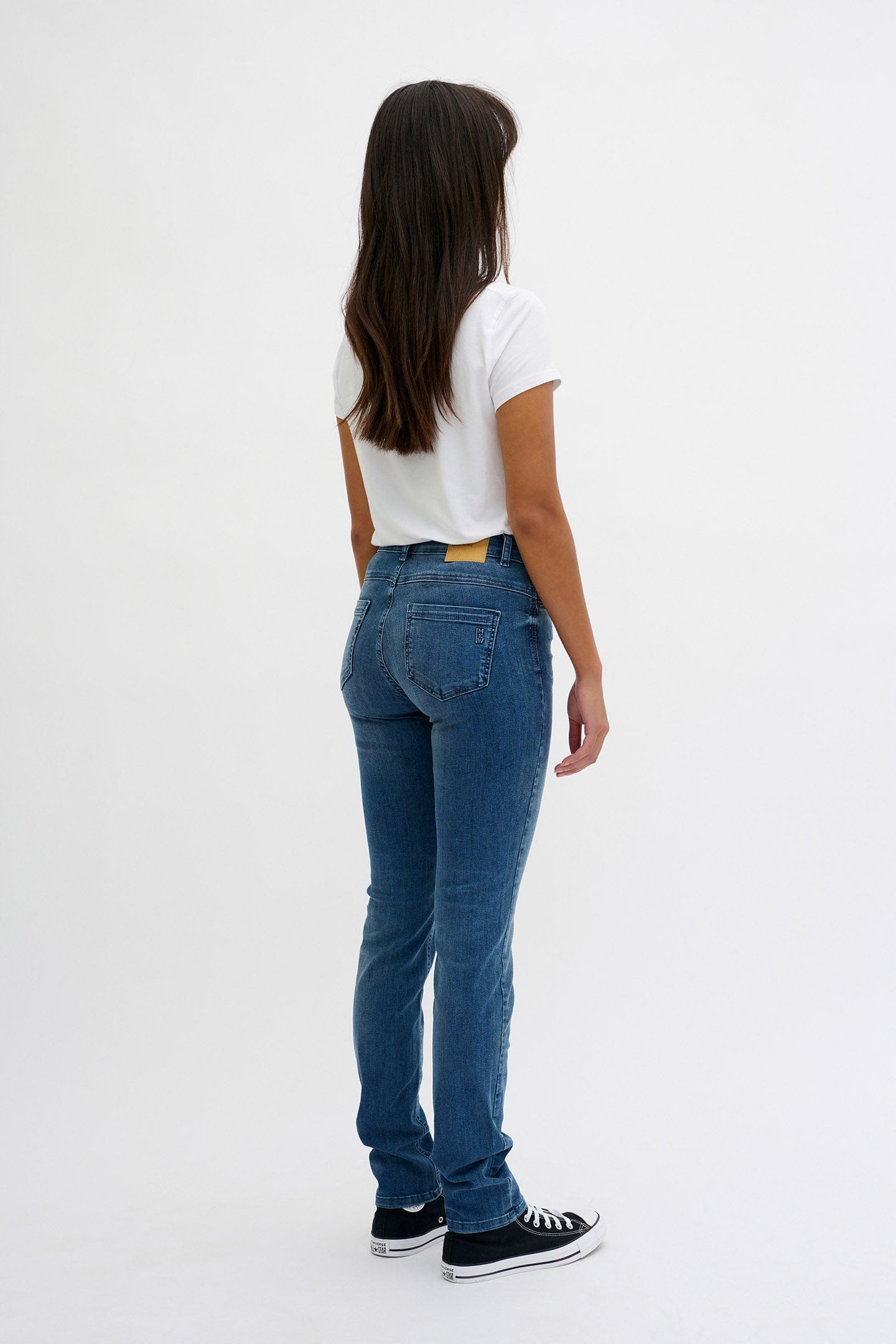 My Essential Wardrobe The Celina High Waist Straight Jean - Medium Blue Vintage Wash