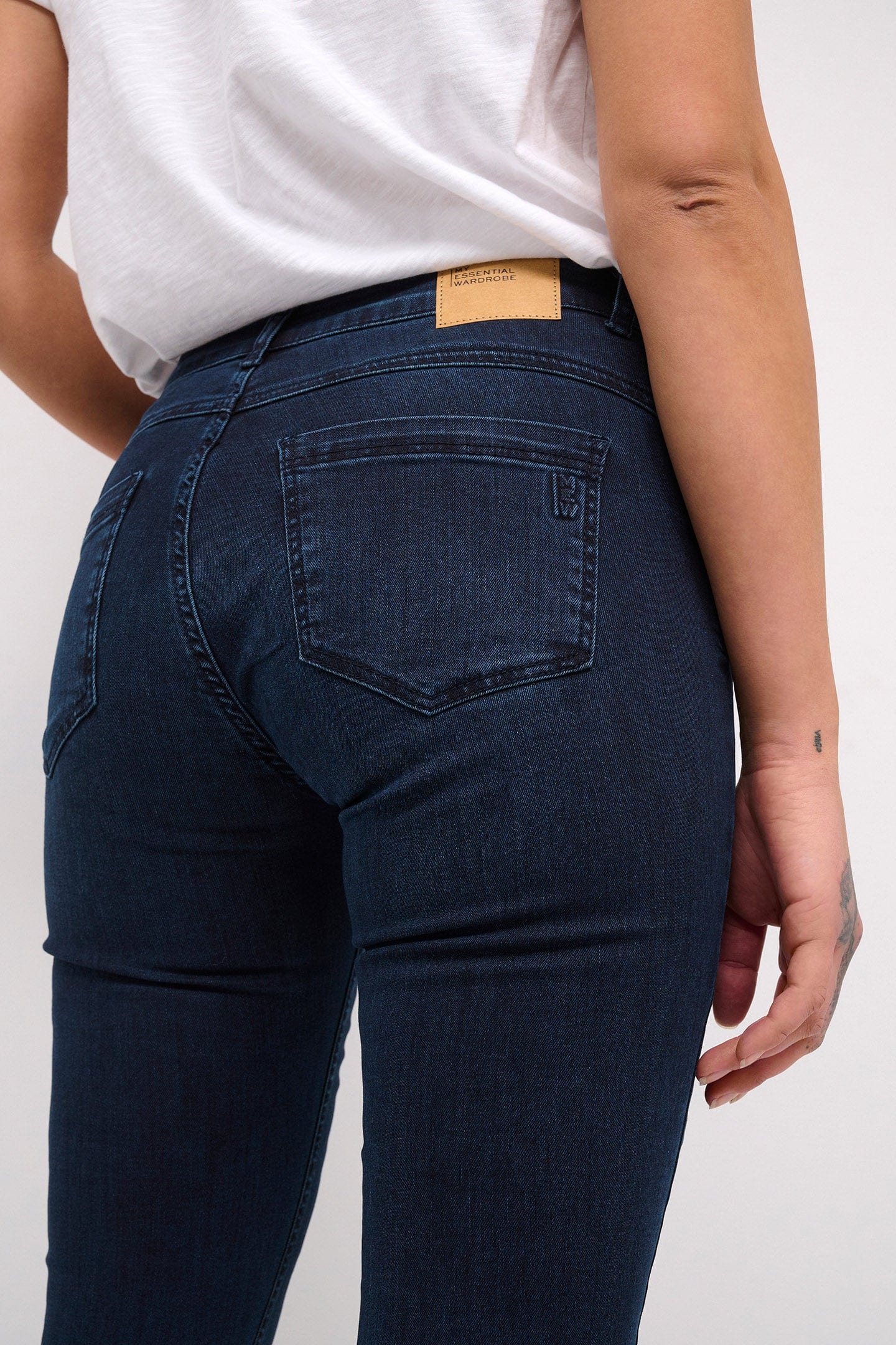 My Essential Wardrobe The Celina Slim Jean - Dark Blue Wash