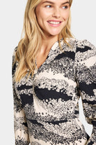 Saint Tropez Iselin Printed Dress - Black Wavy Flowers