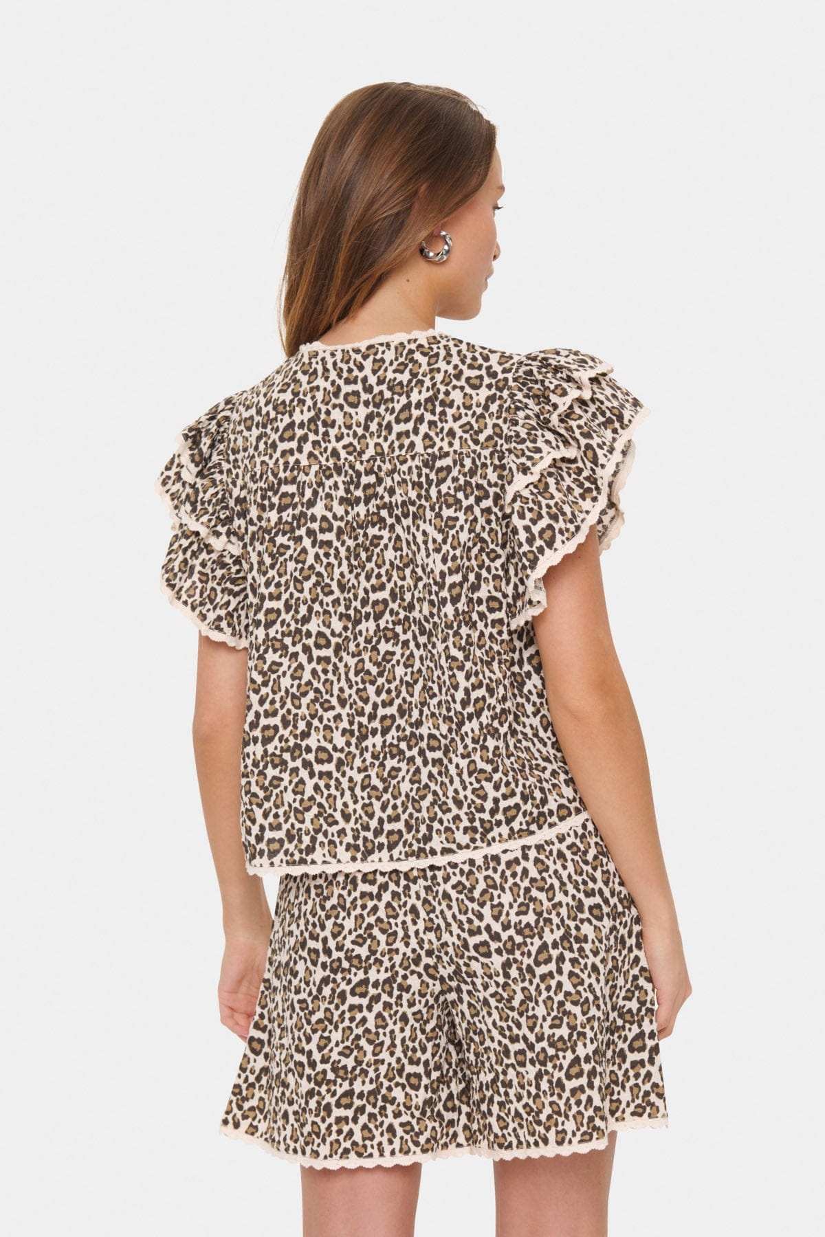 Saint Tropez Kirby Frill Detail Blouse - Creme Leopard Strokes