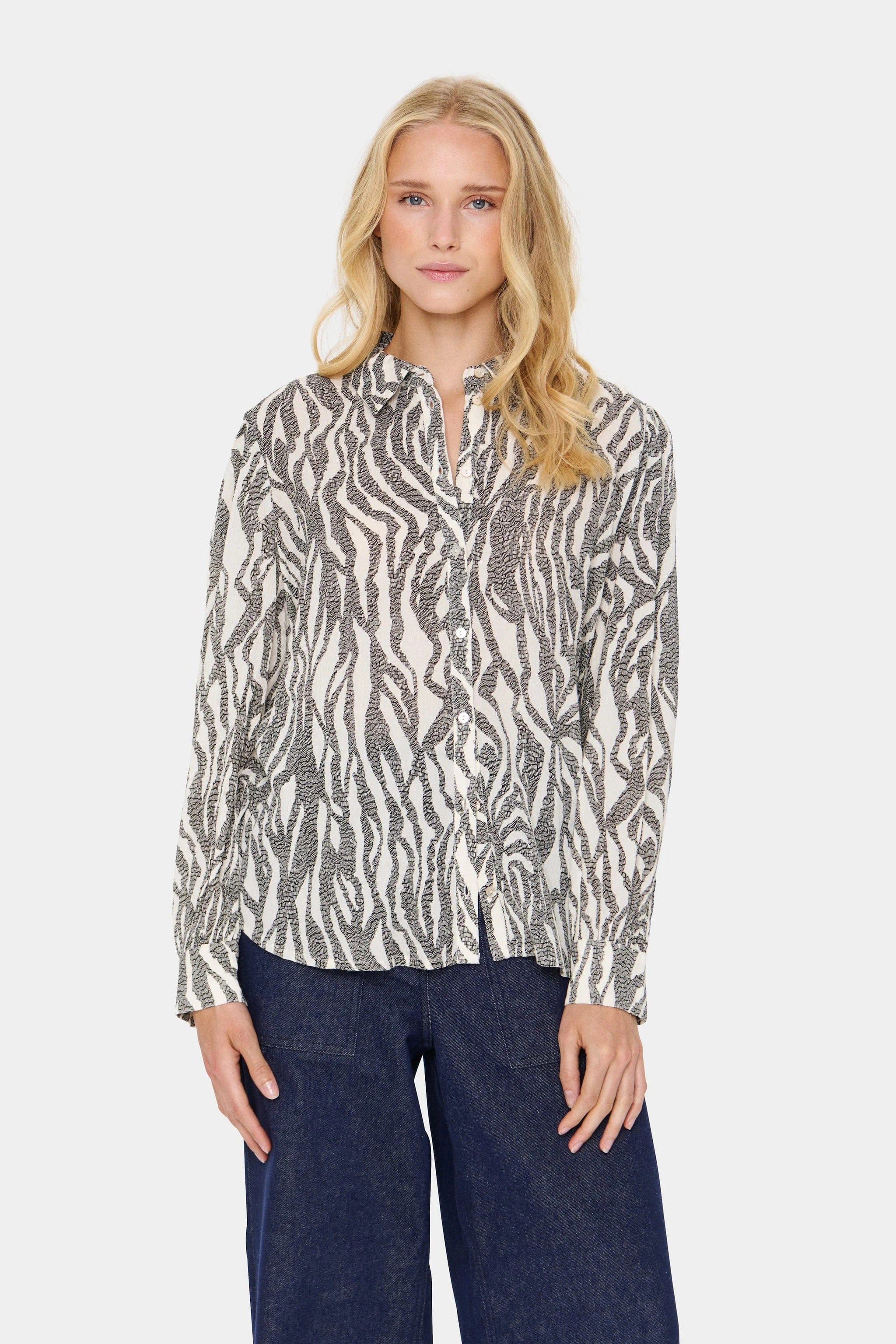 Saint Tropez Vega Printed Shirt - Black Zebra Graphic