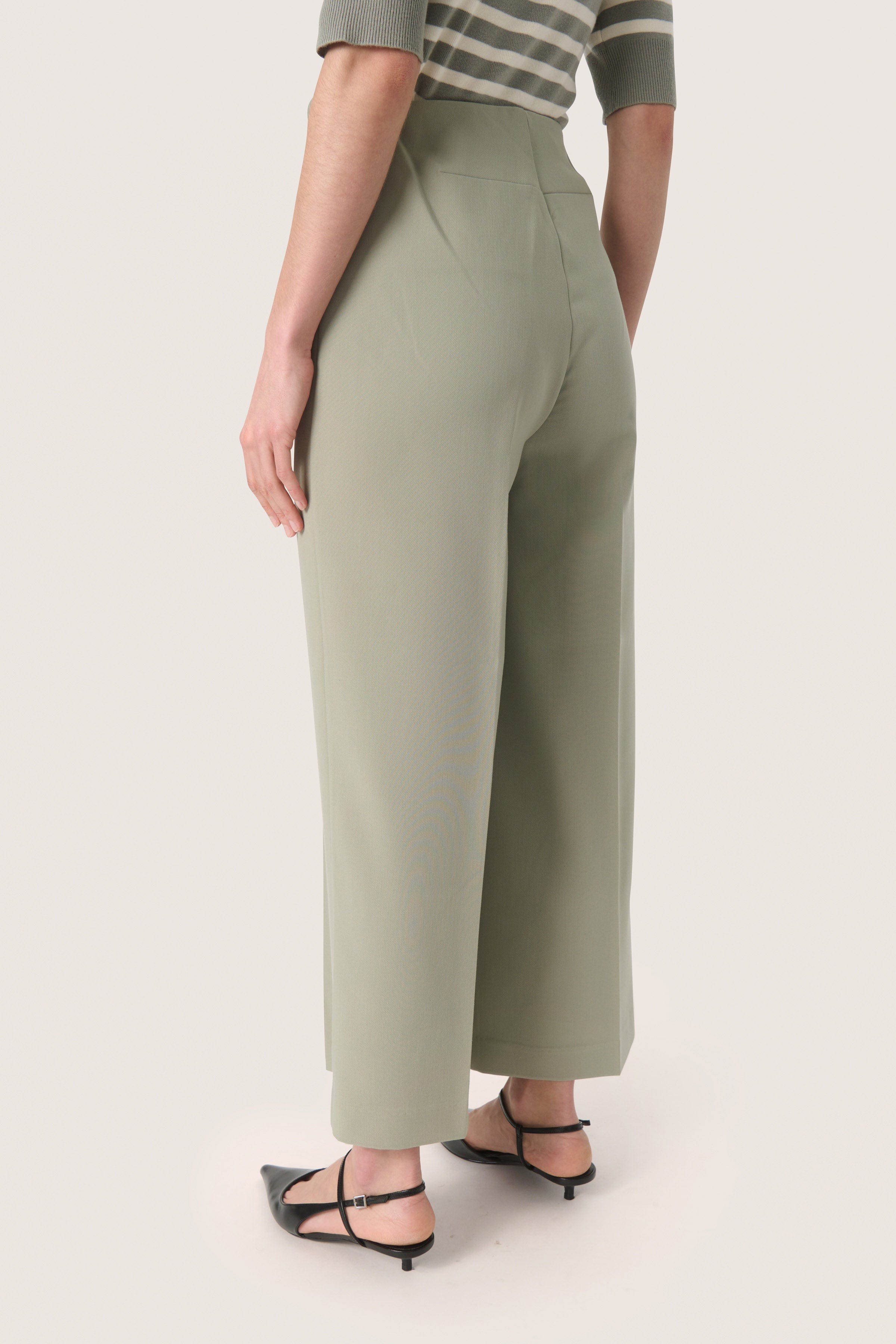Soaked in Luxury Corinne Wide Cropped Trousers - Shadow