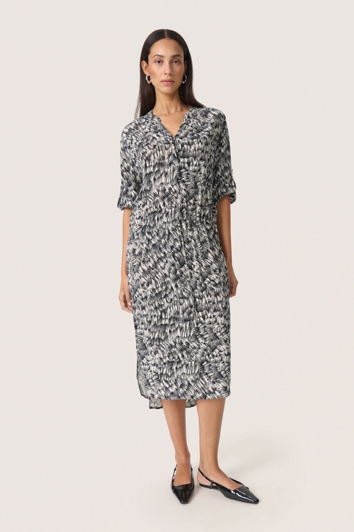 Soaked in Luxury Zaya Printed Midi Dress - Black Stroke Print