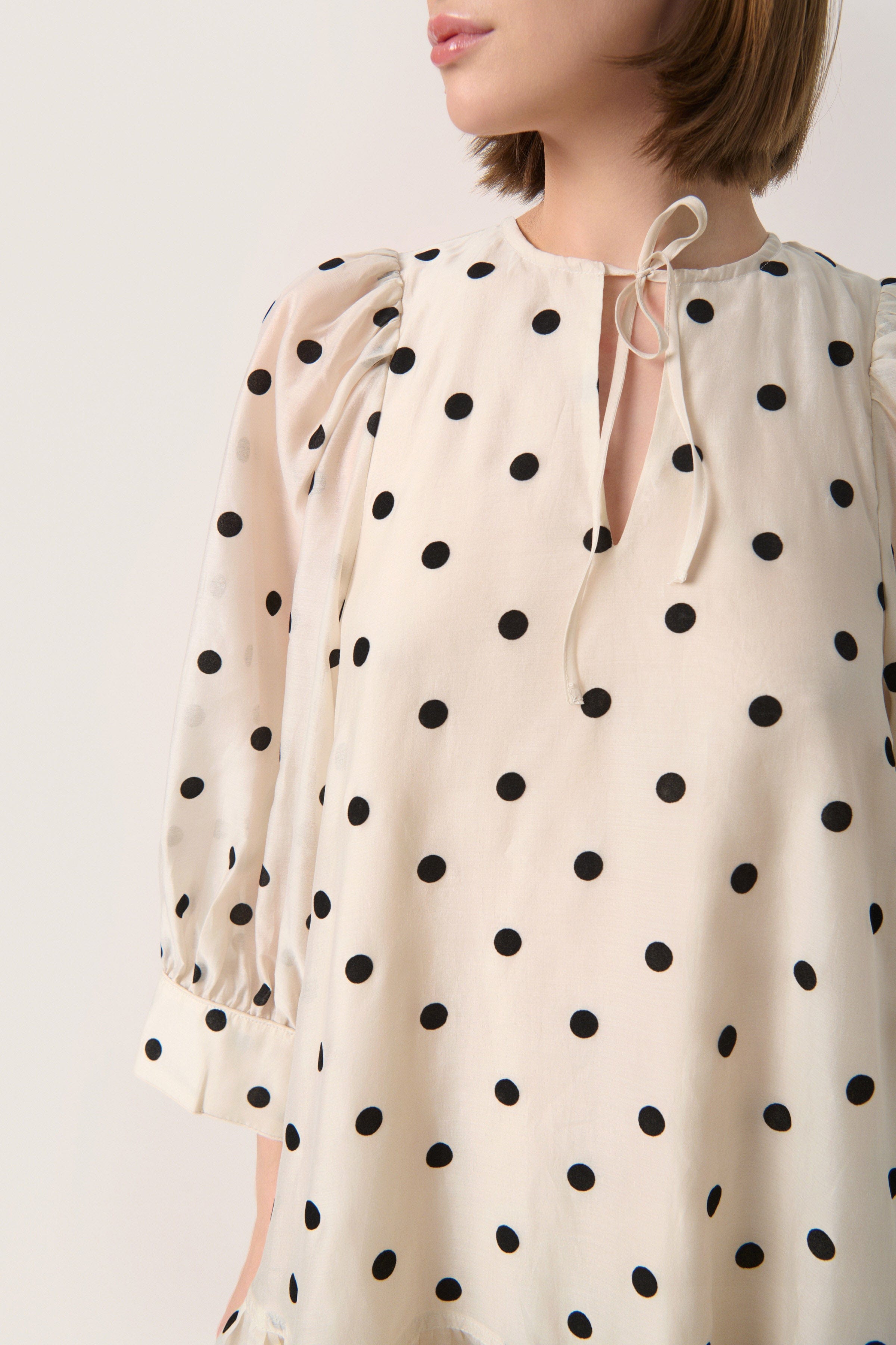 Soaked in Luxury Ziggie Dress - Sandshell with Black Dots