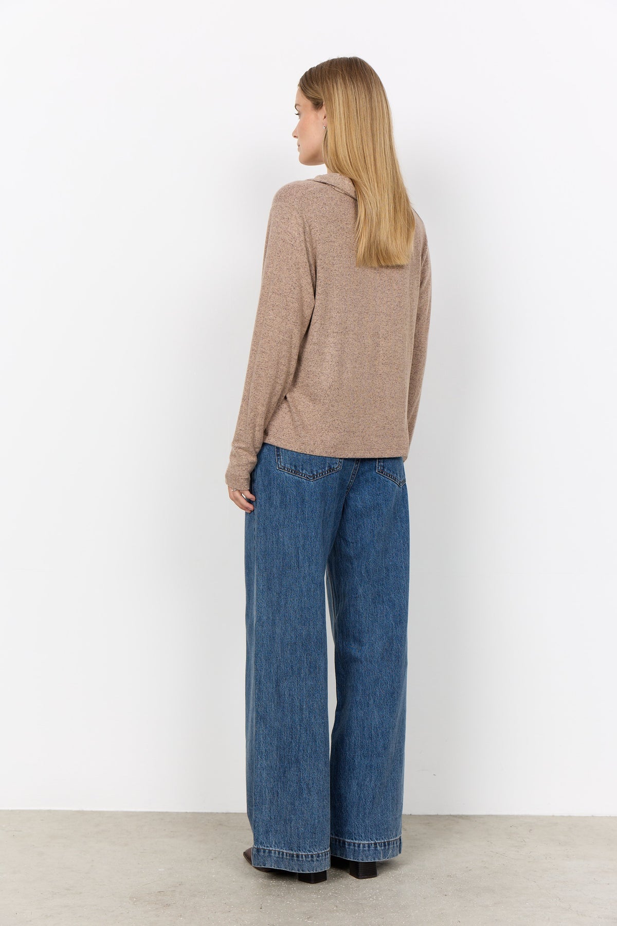 Soya Concept Biara Supersoft Open Collar Top - Camel Melange