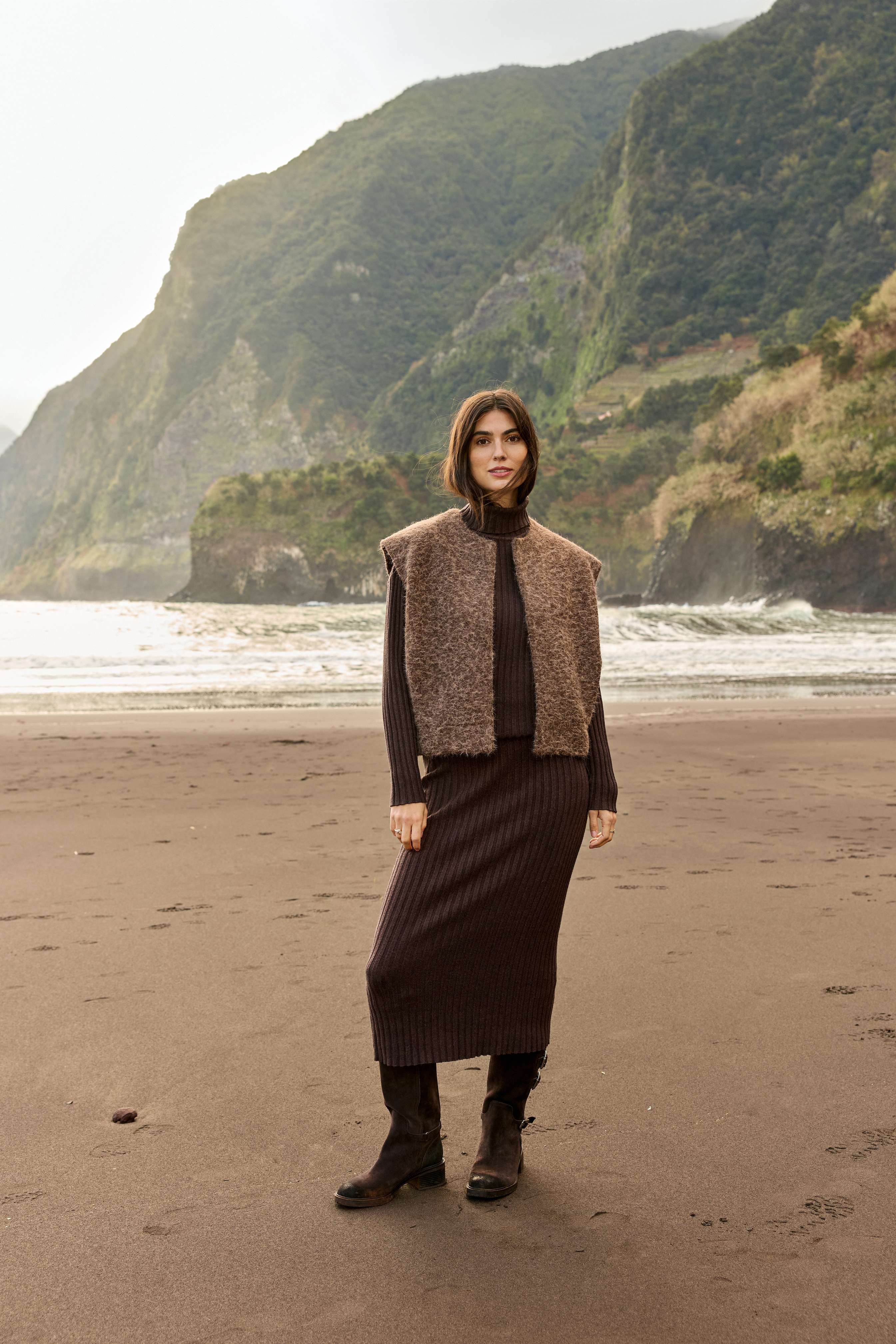 Soya Concept Hira Textured Gilet  - Chocolate Plum Melange