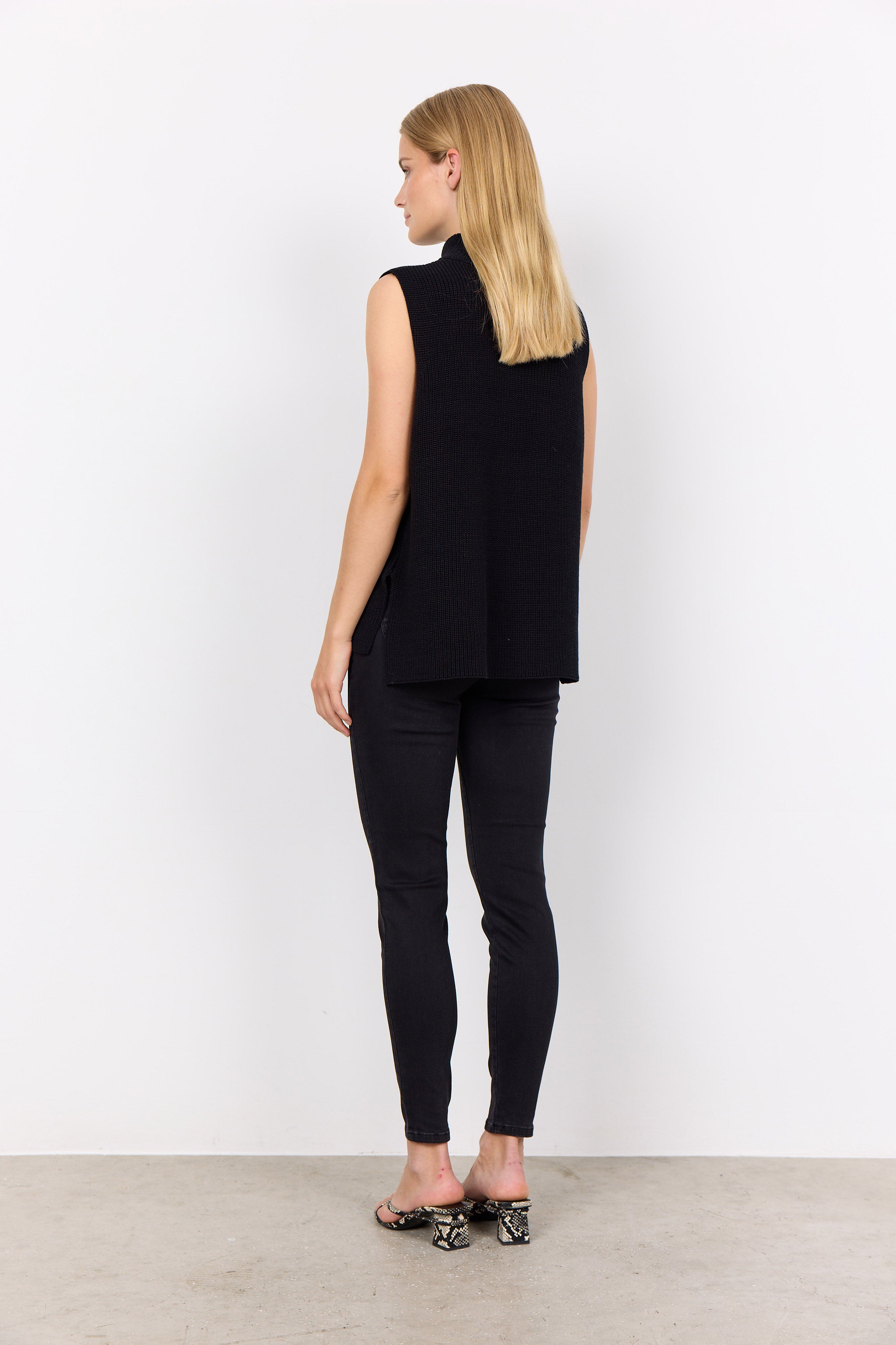 Soya Concept Julia Quarter Zip Sleeveless Jumper - Black