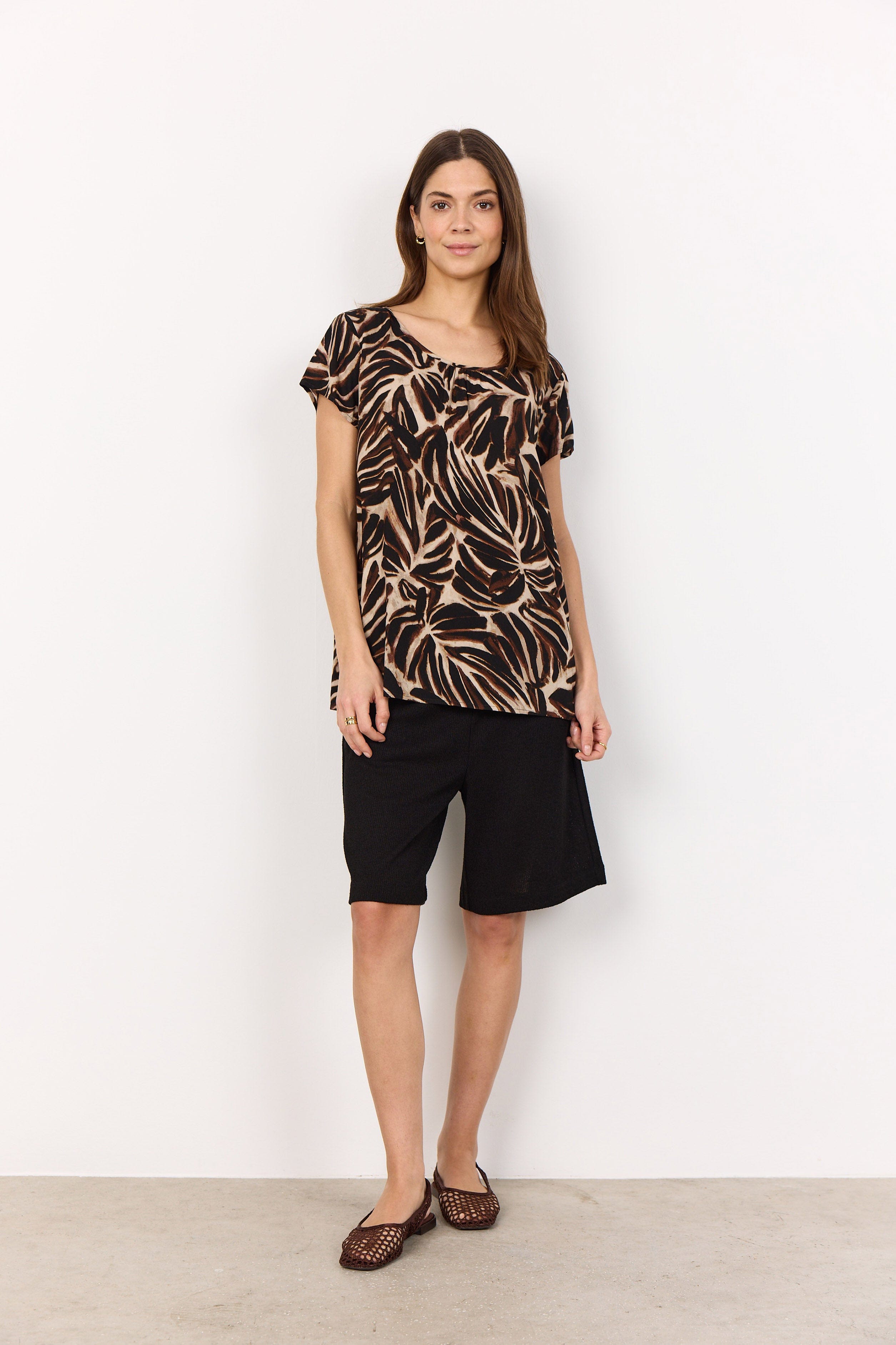 Soya Concept Roksana Leaf Print Blouse - Hot Fudge Combi