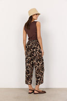 Soya Concept Roksana Leaf Print Cropped Trousers - Hot Fudge Combi
