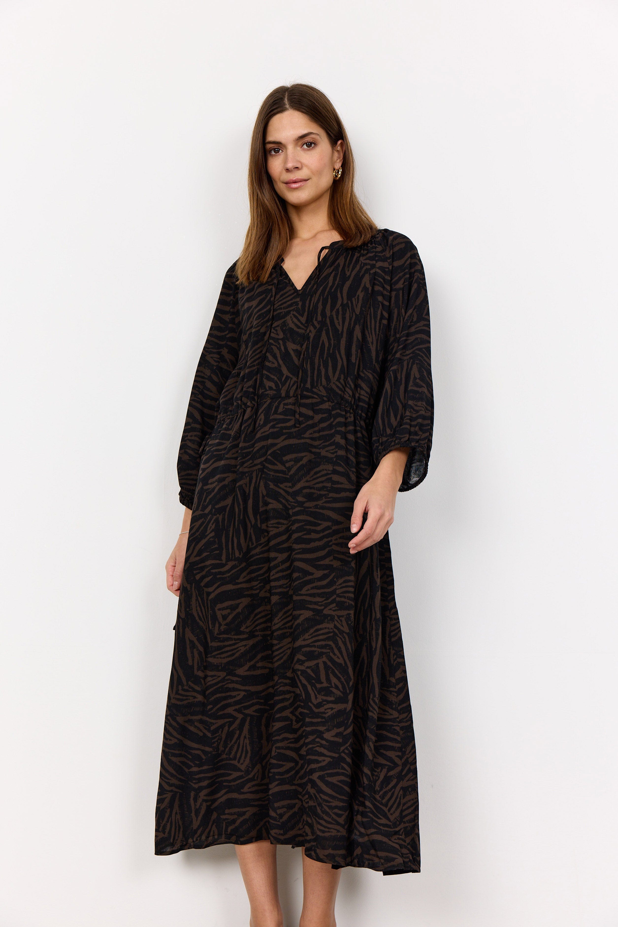 Soya Concept Sade Tie Neck Midi Dress - Hot Fudge Combi