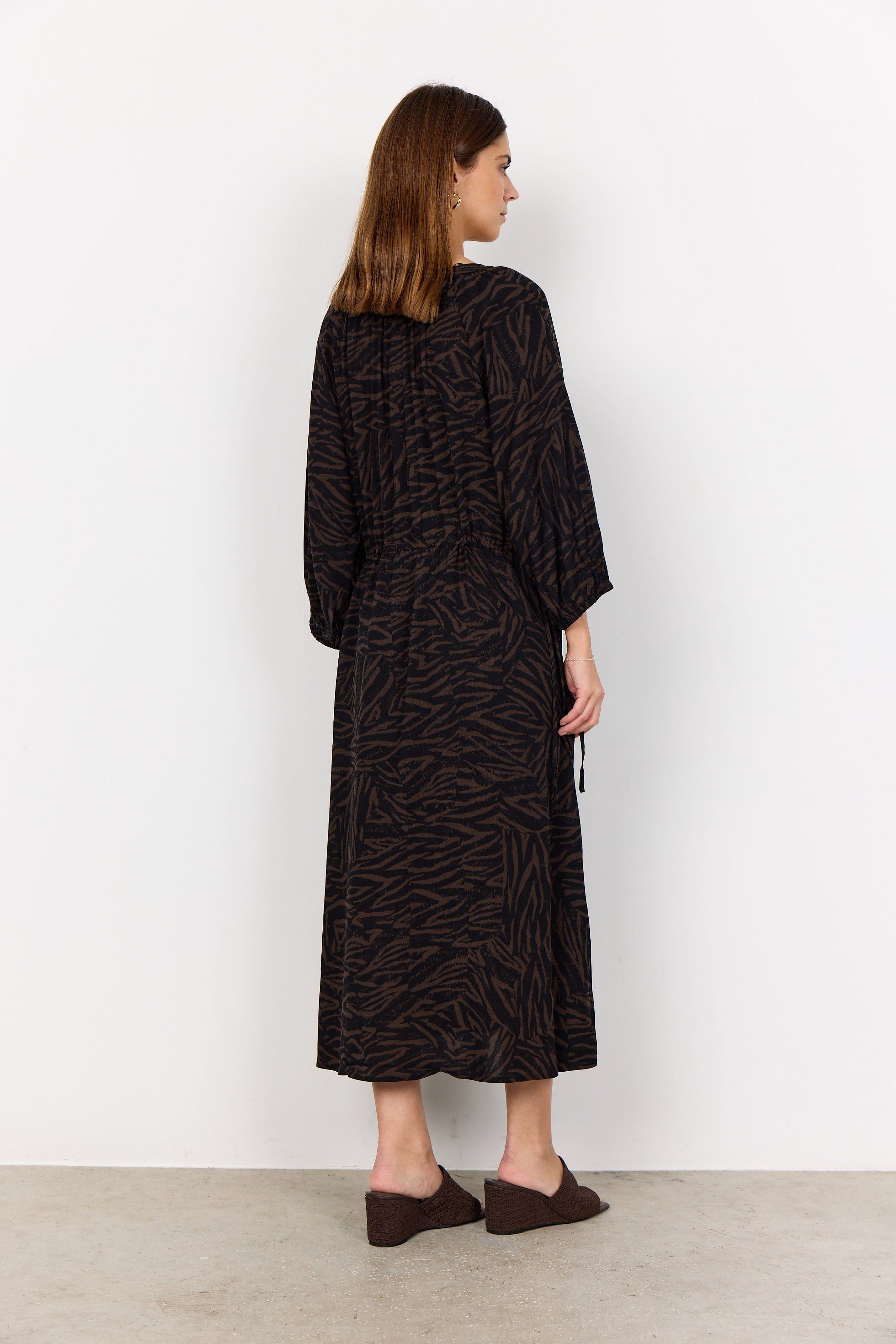 Soya Concept Sade Tie Neck Midi Dress - Hot Fudge Combi