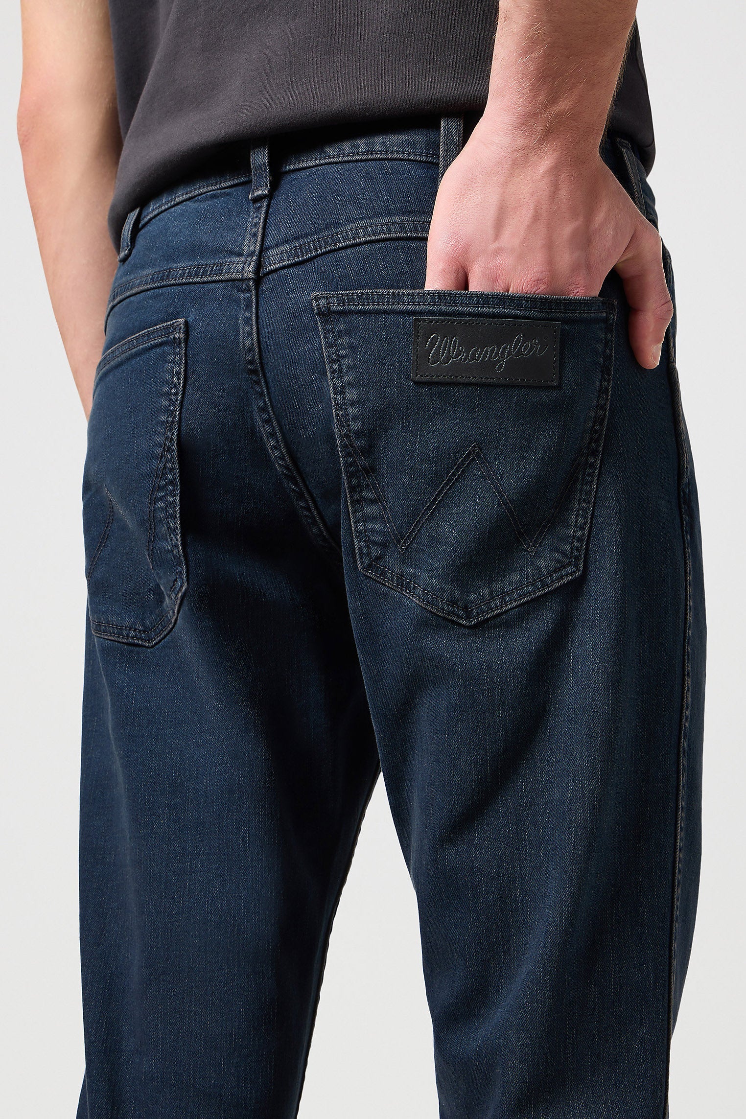 Wrangler Greensboro Stretch Jeans - Iron Blue