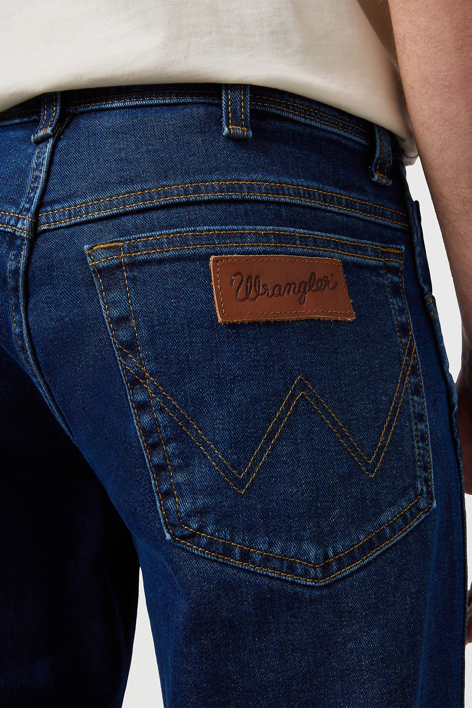 Wrangler Texas Stretch Straight Jeans - Darkstone