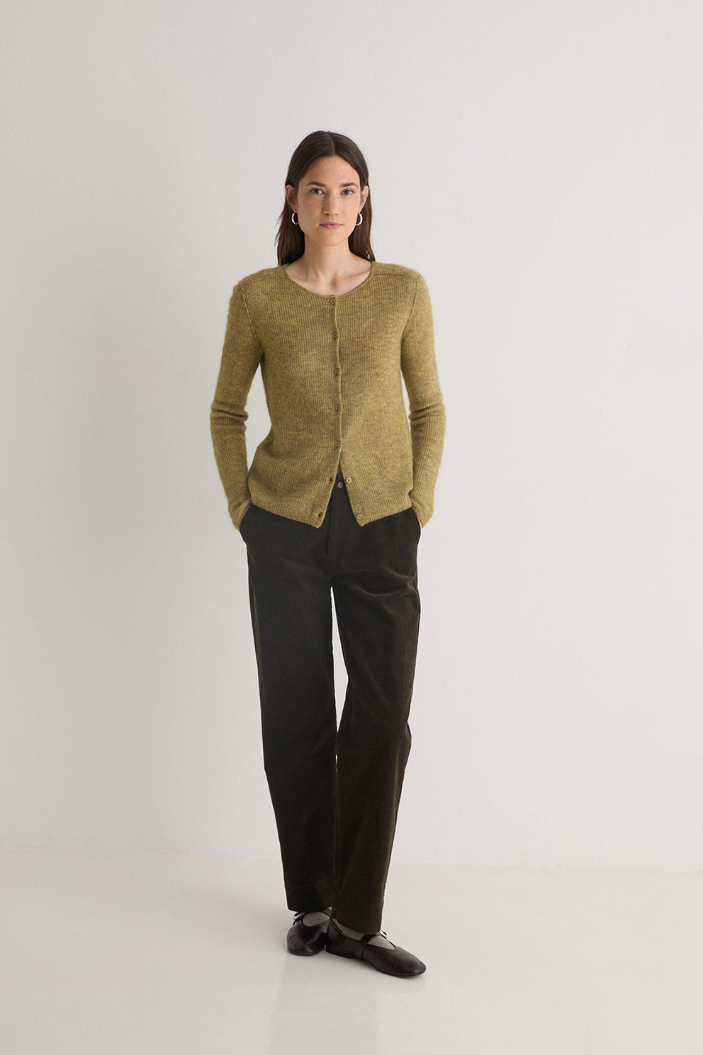 Yerse Cord Straight Trousers - Olive